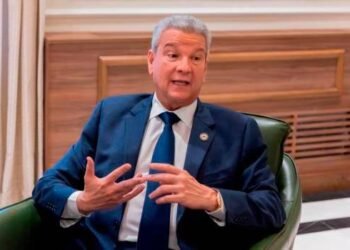 Macarrulla niega contrato grado a grado, sobrevaluaciones y vicios de construcción en Nueva Victoria