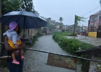 COE reporta 1,705 desplazados, 23 comunidades aisladas y 59 acueductos fuera de servicio