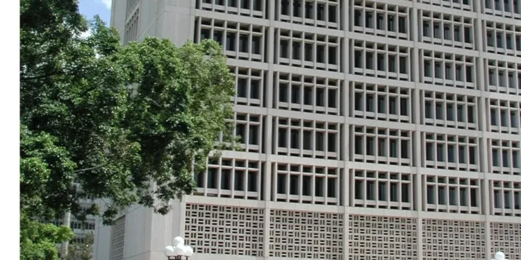 Sugiere dolarización de la economía dominicana