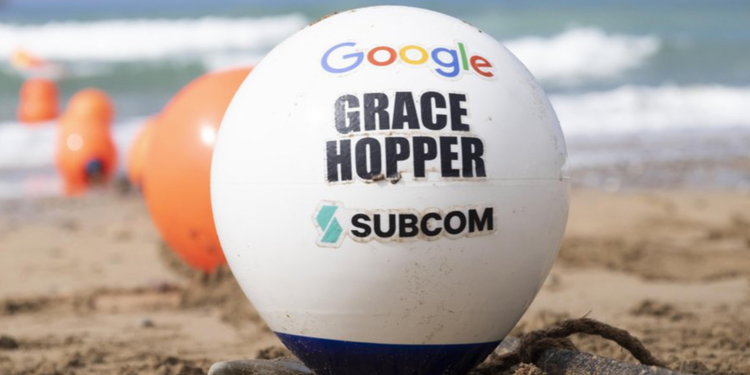 Google finaliza la instalación de un nuevo cable submarino que conecta EE.UU., Reino Unido y España