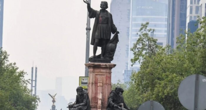 MEXICO: Retiran estatua de Colón para sustituirla por mujer olmeca