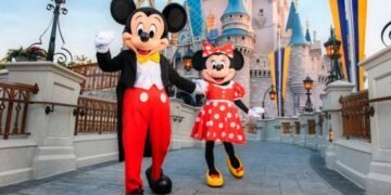 Disney celebra Mes de la Herencia Hispana tributando a sus empleados latinos
