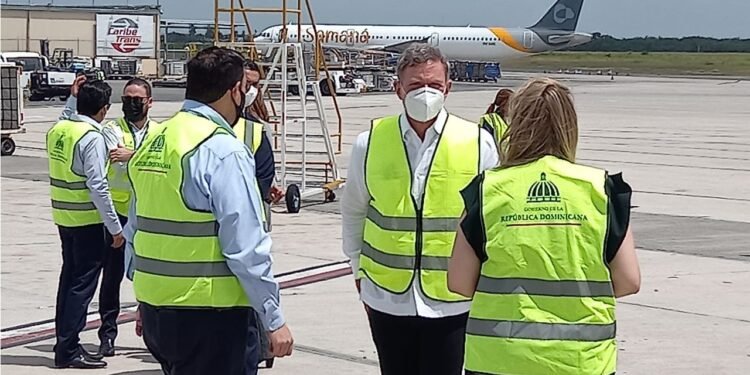 La R.Dominicana dona 405,000 vacunas a Guatemala y Honduras