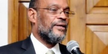 El primer ministro de Haití destituye al Consejo Electoral Provisional.