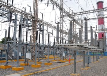 Aseguran la tarifa eléctrica subió, pero el Gobierno lo niega