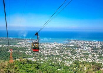 Teleférico sigue cerrado a cuatro meses de avería