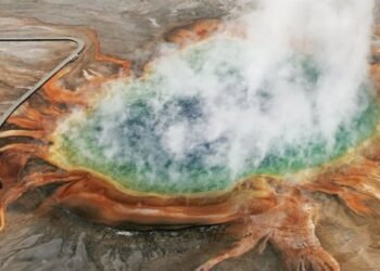 Hay 20 millones de km3 de agua salada encerrada en rocas profundas