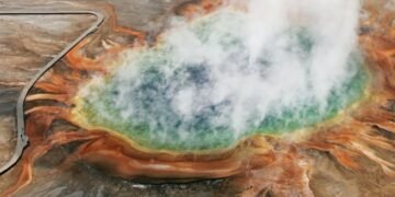 Hay 20 millones de km3 de agua salada encerrada en rocas profundas