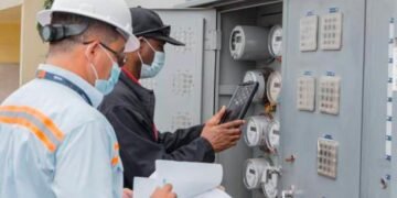 Gobierno comenzará a desmontar subsidio a tarifas eléctricas en octubre.