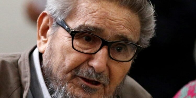 Perú rechaza entregar cuerpo del líder de Sendero Luminoso a su viuda