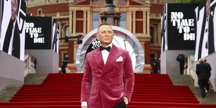 Mal debut en cines de EE.UU. para la última película de James Bond