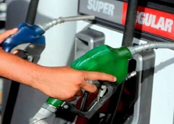 Aumentan precios de los combustibles.