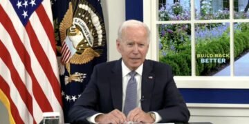 Biden eleva de 62.500 a 125.000 el número de refugiados que su Administración aceptará durante el año fiscal en curso