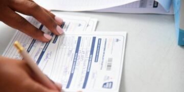 ¿Exigir tarjetas de vacunación confronta derechos fundamentales? Abogados opinan