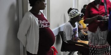 La ONU pide a República Dominicana suspender las deportaciones de embarazadas