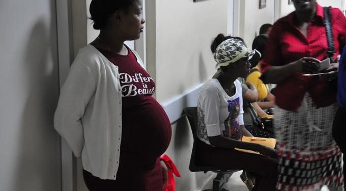 La ONU pide a República Dominicana suspender las deportaciones de embarazadas