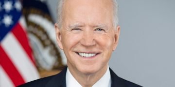 Biden firma el plan de infraestructuras de 1,2 billones de dólares