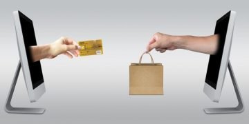 Compras por Internet con tarjetas emitidas por los bancos crecieron 95% en tres años