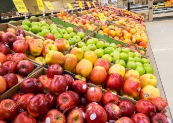 Aseguran que se podrán tener a tiempo las frutas de Navidad, pero a un precio más alto