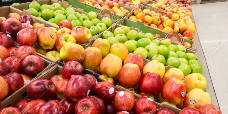 Aseguran que se podrán tener a tiempo las frutas de Navidad, pero a un precio más alto
