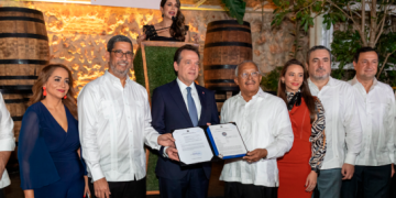 Tras ocho años, industria del ron dominicano recibe Denominación de Origen