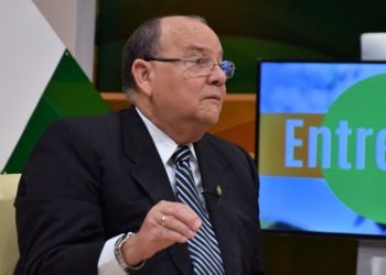 Segura Foster: «RD está dirigido por negociantes se enriquecen»