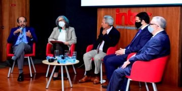 Economistas ven insostenible política de gasto público RD