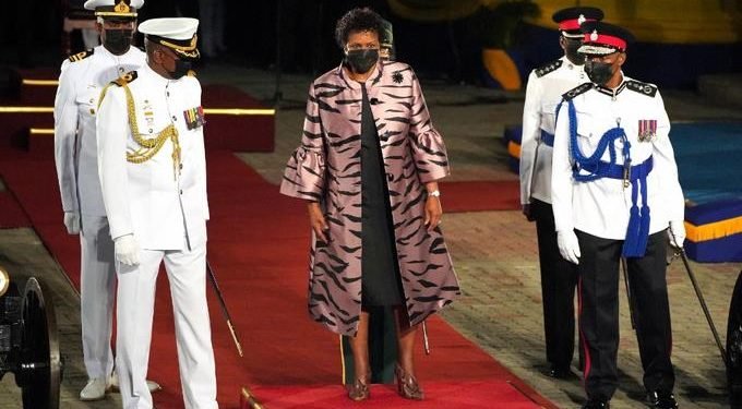 Barbados se despide de la reina Isabel II y se convierte en república