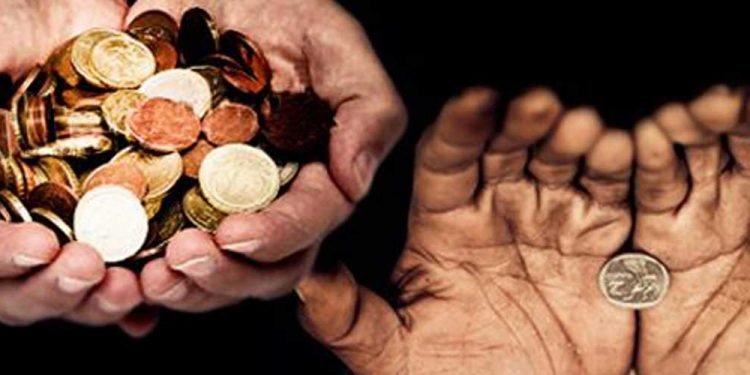 Estudio: La pandemia ha aumentado la fortuna de los multimillonarios y ha hundido en la pobreza a 100 millones de personas