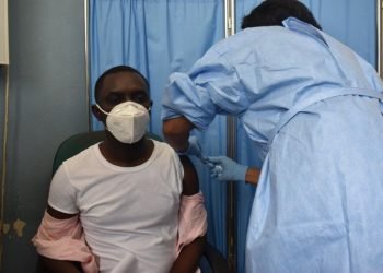 Haití y cinco países no cumplirán meta de vacunación