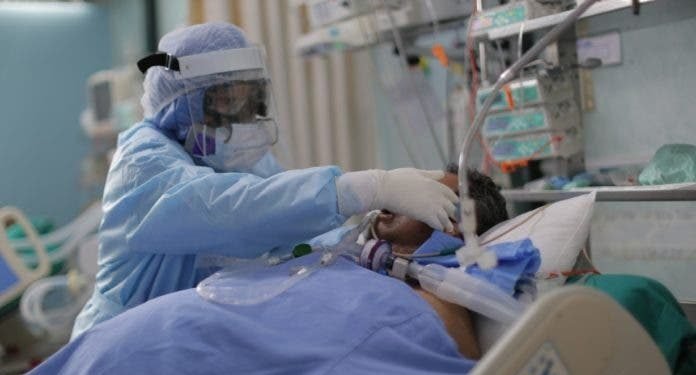 OMS ve medidas contra variante delta son buenas para ómicron