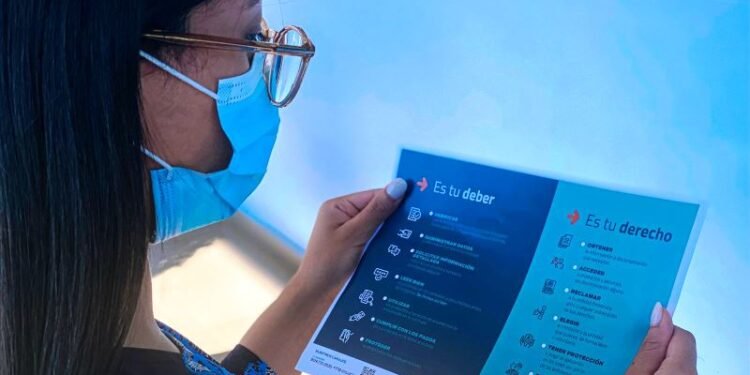 Superintendencia de Bancos crea carta derechos y deberes usuarios productos financieros RD