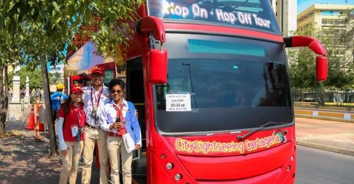 ¡A conocer la ciudad de Santo Domingo a bordo de un autobús!