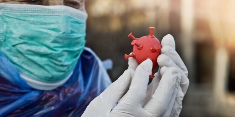 En cuánto tiempo puede el COVID-19 perder el 90% de la capacidad de infectar, según un nuevo estudio