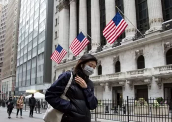 EE.UU. reporta un nuevo récord de contagios diarios con más de un millón de casos de covid-19 registrados en 24 horas