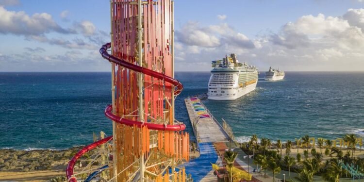 Royal Caribbean cancela cuatro cruceros debido a repunte de la pandemia