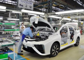 Por qué una automotriz propuso “refabricar” los autos usados