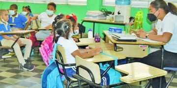 Asistencia clase presencial es de 58.8% alumnos