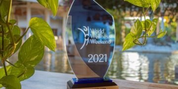 Meliá Punta Cana Beach recibe premio al Resort más activo 2021