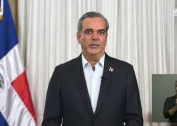 Dominicanos divididos tras anuncio de suspensión de medidas restrictivas por el COVID-19