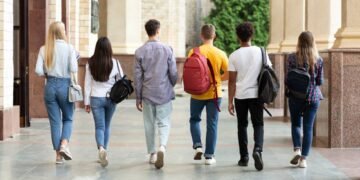 Mayoría de Universidades en América Latina vuelven a las clases presenciales este año