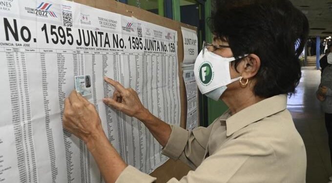 Figueres sigue a la cabeza en elecciones en Costa Rica