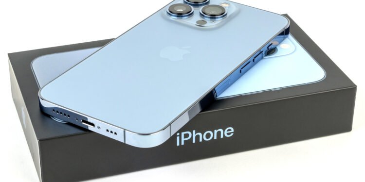 Presentan la nueva línea de iPhone 13 y SE: ¿qué novedades ofrecen los últimos dispositivos de Apple?