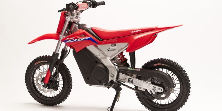 Honda lanza la motocicleta CRF-E2, su primer modelo todo terreno impulsado por un motor eléctrico
