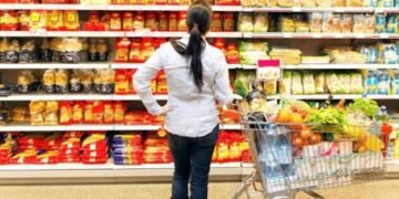 Continúan subidas de precios en mercados y los supermercados