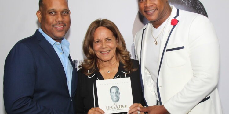 El legado de Johnny Ventura: Jandy lanza el primer volumen con varios artistas.