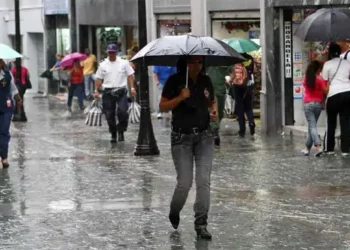 Las lluvias volverán desde este lunes al país por vaguada