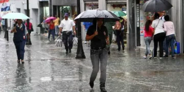 Las lluvias volverán desde este lunes al país por vaguada