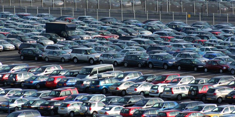 Vehículos usados predominan en la pospandemia y con precios altos