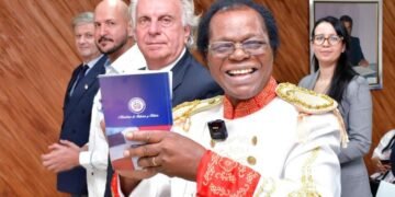 Interior y Policía otorga nacionalidad dominicana al artista Félix Cumbé